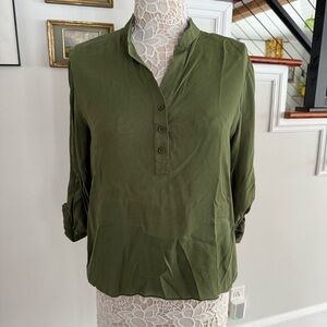 ALICE + OLIVIA Forest Green  Silk Blend Blouse small